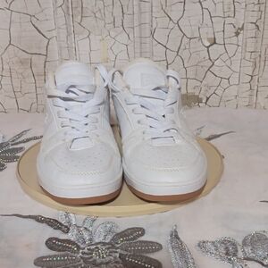 Sleek White Men's Sneakers